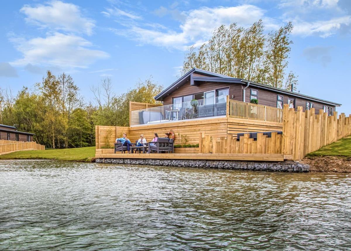 Noahs Retreat Hotel Laceby ภายนอก รูปภาพ