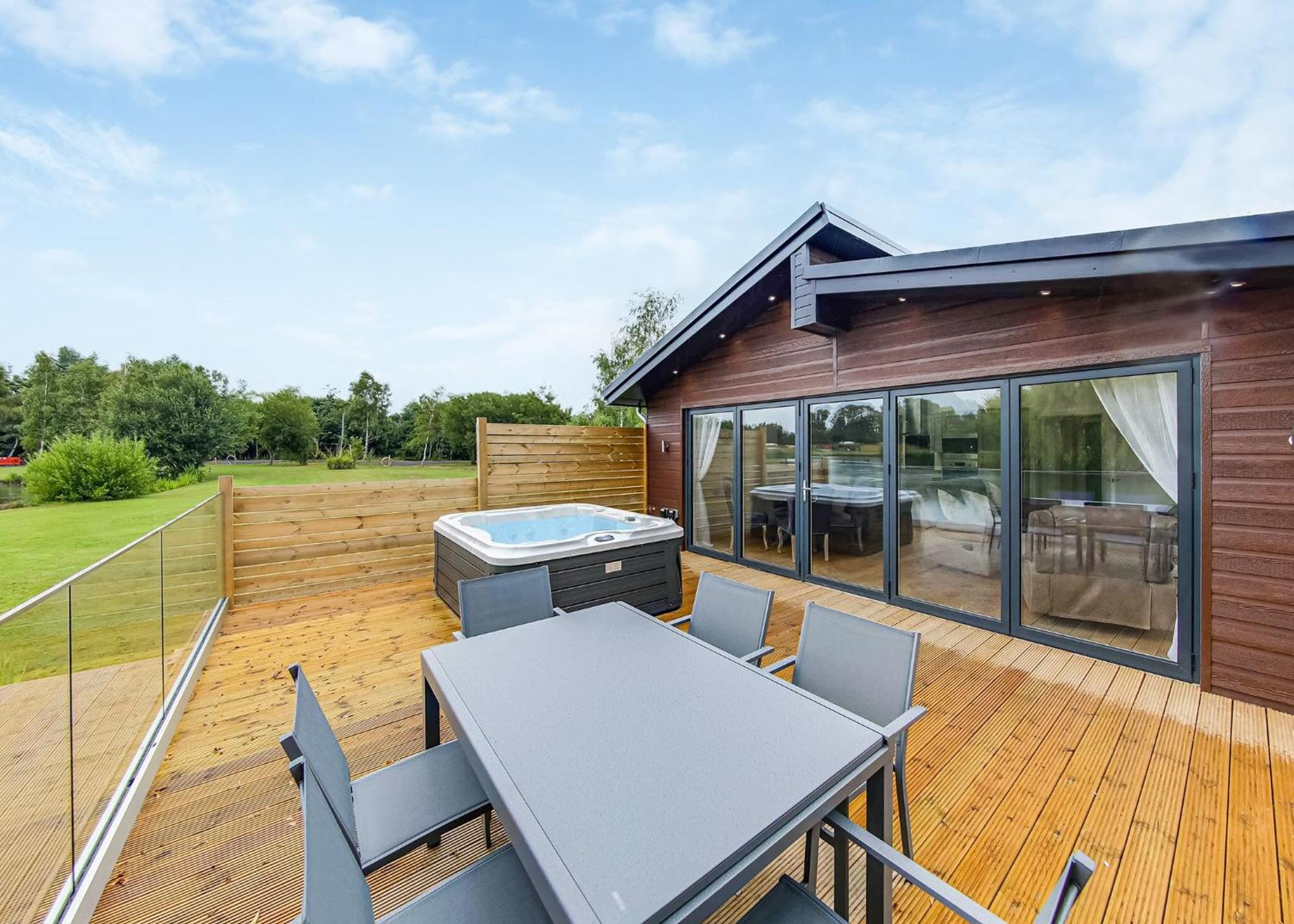 Noahs Retreat Hotel Laceby ภายนอก รูปภาพ